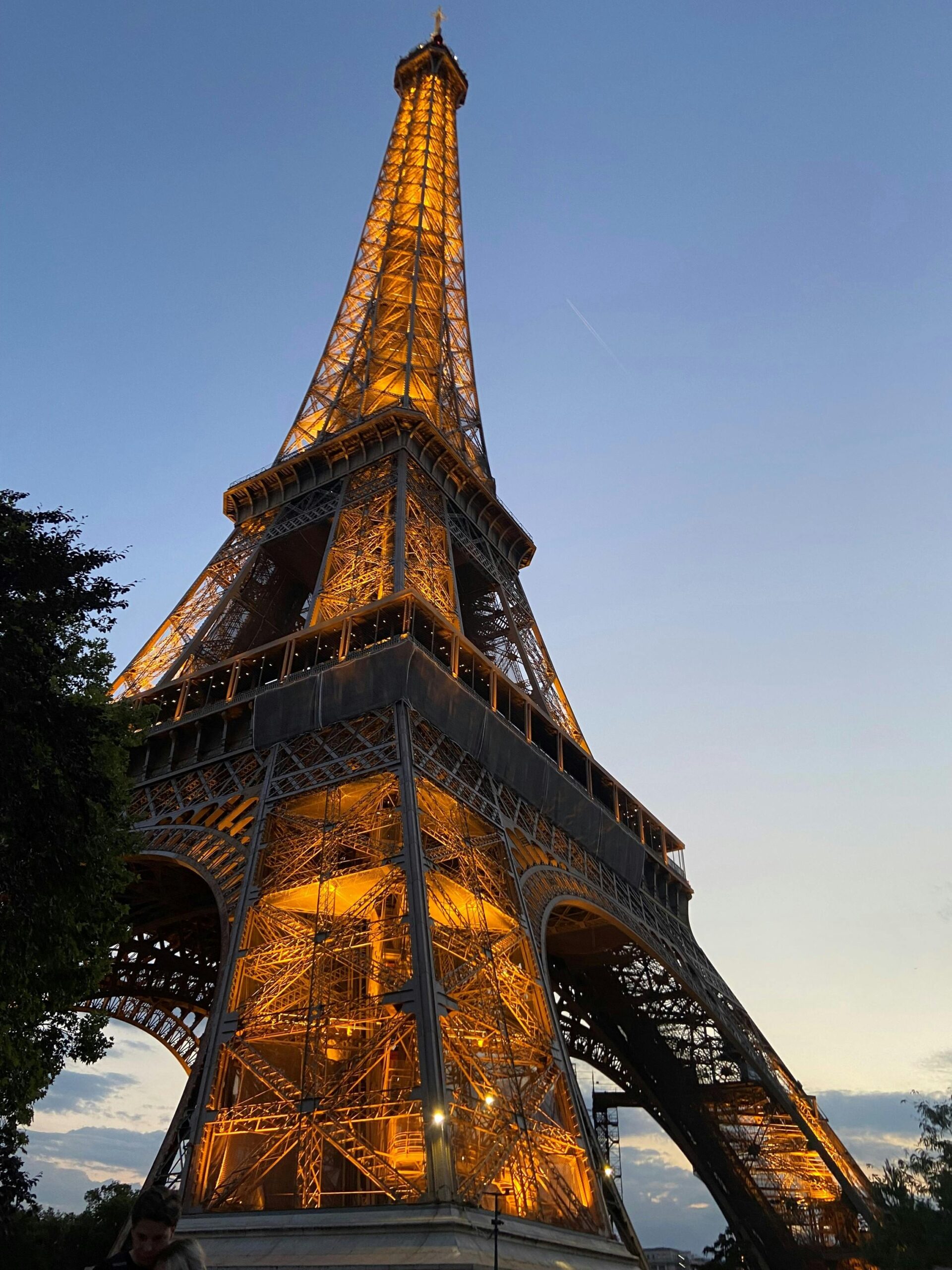 Read more about the article what is eiffel tower?